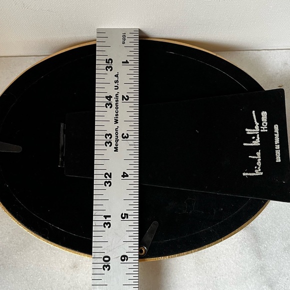 Nicole Miller Ornate Gold Oval Frame for 5x7” photo - Picture 11 of 11